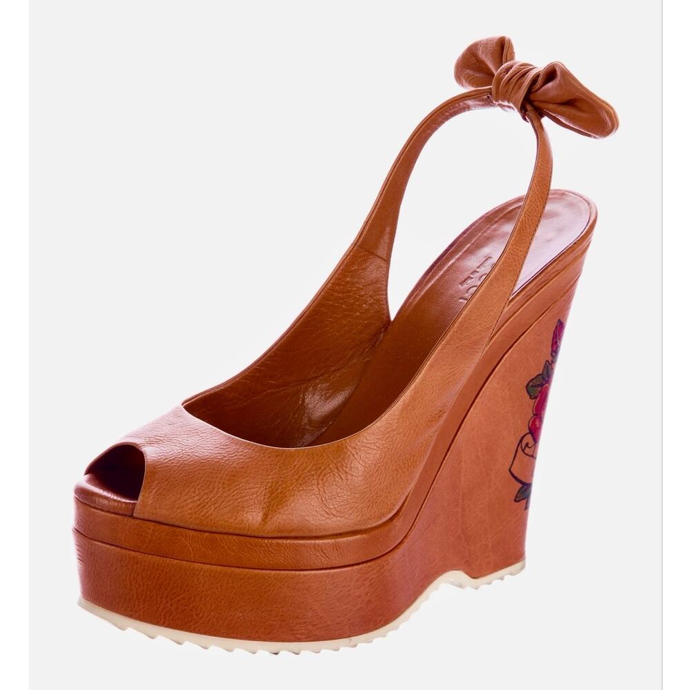 Vintage Gucci “Tattoo" Rose Leather peep toe Platform Wedges size 36 2000's Y2K